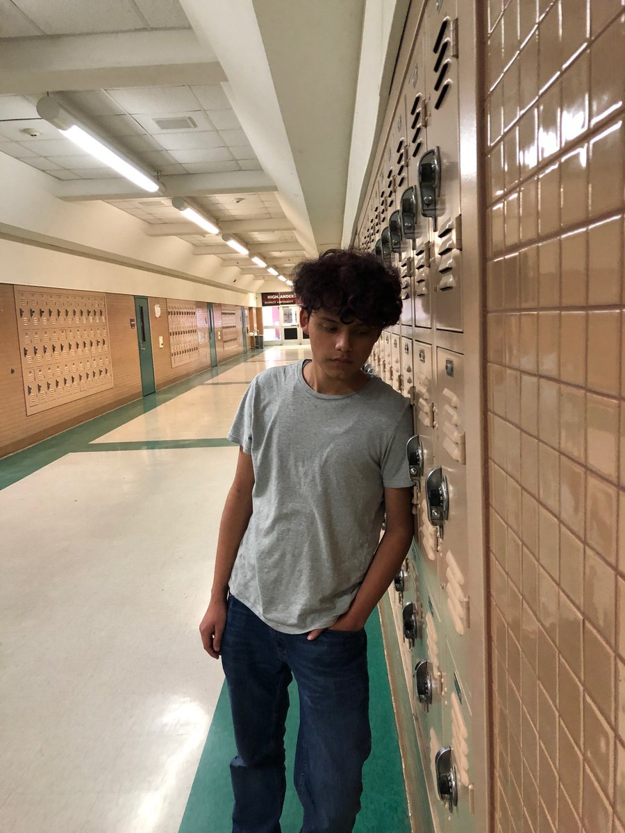 sunny3803b's tweet photo. "I realized that our time flew by
I theorized you'll find another guy
But I just can't help but
Wonder about you and think of it all;" @Azerrz - August 
PC: Seth Villanueva 
#Sunny #sunny3803b #Fresno #rapper #youtuber #California #August #4rif #Azerrz #Seth #80s #edit #80sedit https://t.co/eJnhdiNi00