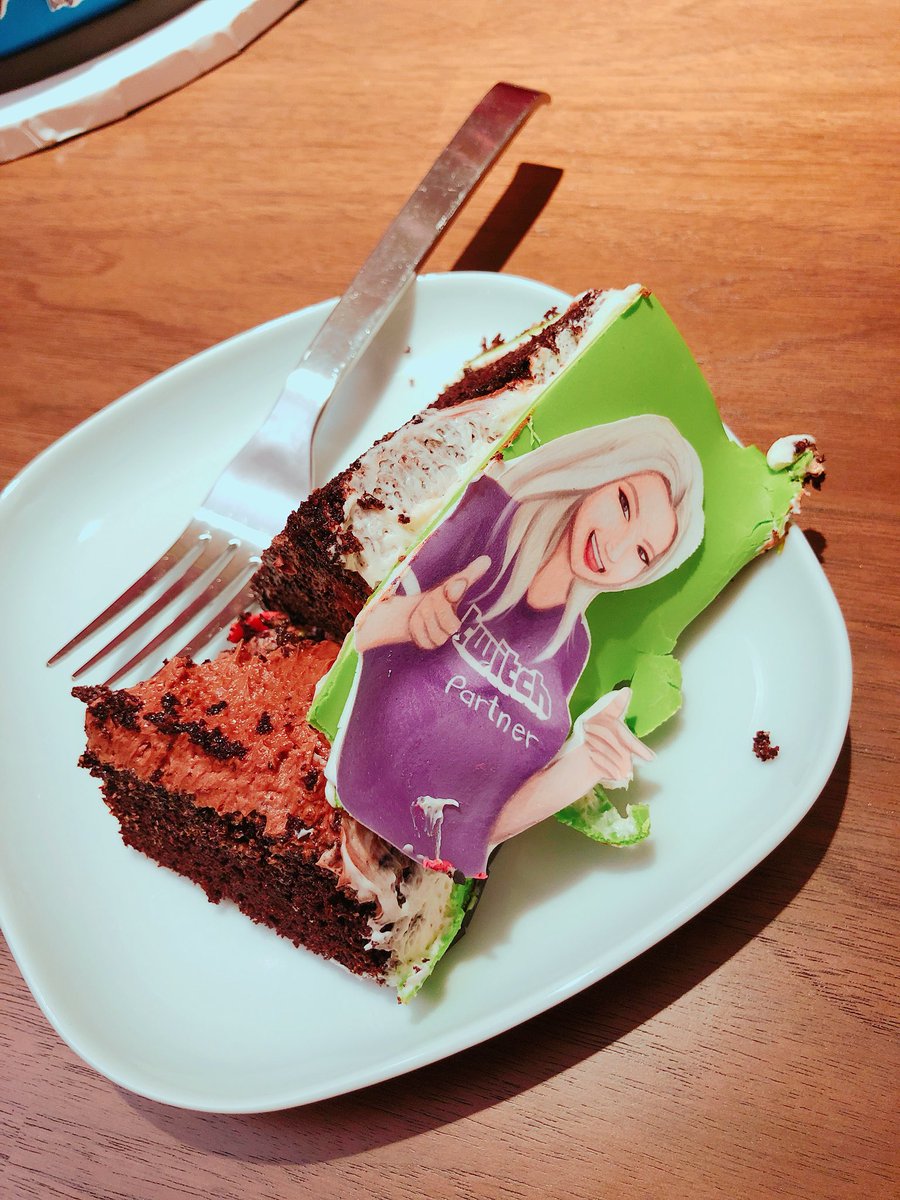 jaime🐽 (@iGumdrop) on Twitter photo 2018-12-12 02:23:42 @BeccaTILTS @BeccaTILTS