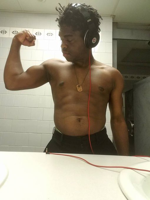 4 pic. A throwback to a year ago? just to put some photos on my page https://t.co/4Dl3nTlI9X
