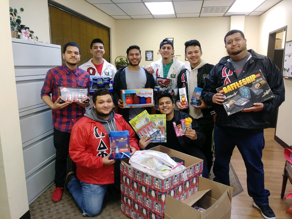 UNTKnights's tweet photo. Today our brothers delivered our items collected during our Toys 4 CASA service project to the kids of CASA of Denton County. 🧸
Thank you to everyone who participated and donated items to our drive! #DoItForTheKids #ServingOurCommunity https://t.co/8Lau8JTzEW