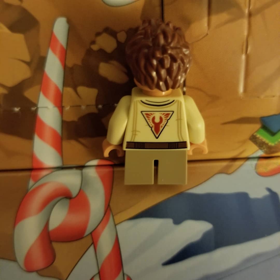 ConnyMac1990's tweet photo. December 11th. My birthday. This is Rowan Freemaker from Lego Star Wars Freemaker Adventures. #lego #starwars #legostarwars #freemakeradventures #rowanfreemaker #mybirthday https://t.co/b4t1KbsG3a
