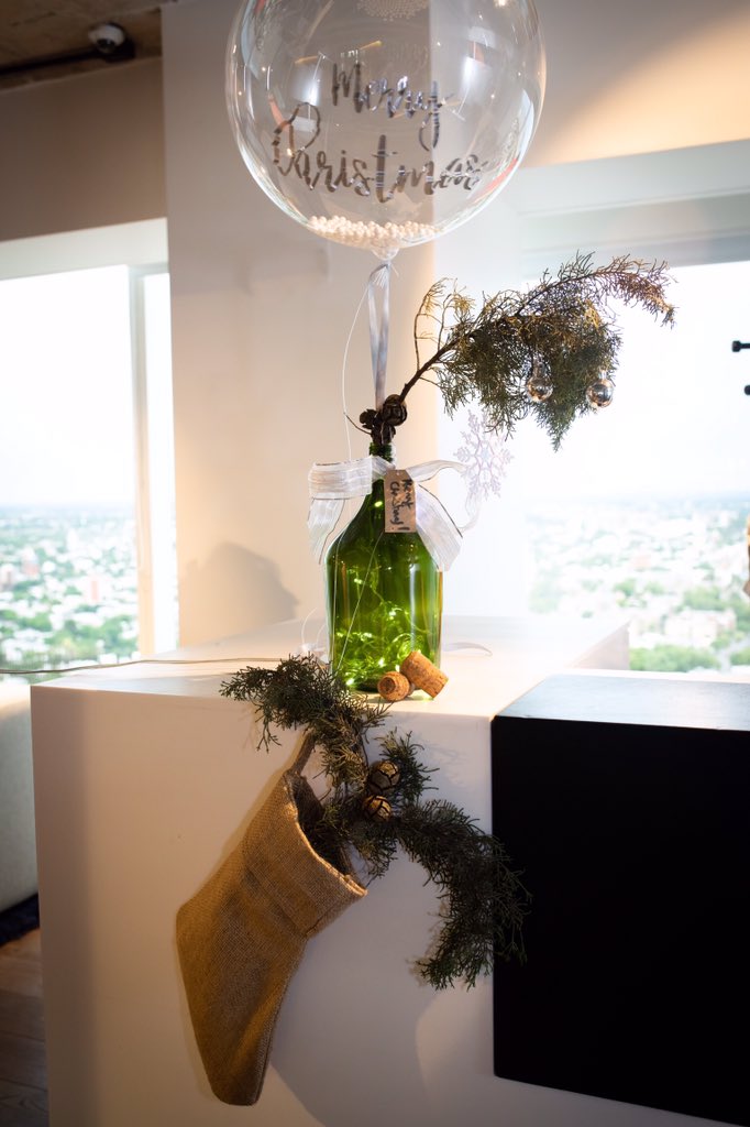 Otra de las Torres que también hicimos los arreglos navideños “MELI CHRISTMAS WOODLAND” ❄️🦌🎄🌟🐿 ❄️ fue la del <a href="/WTCFreeZone/">WTC Montevideo Free Zone</a> #piso39 para <a href="/ML_Uruguay/">Mercado Libre Uruguay</a>