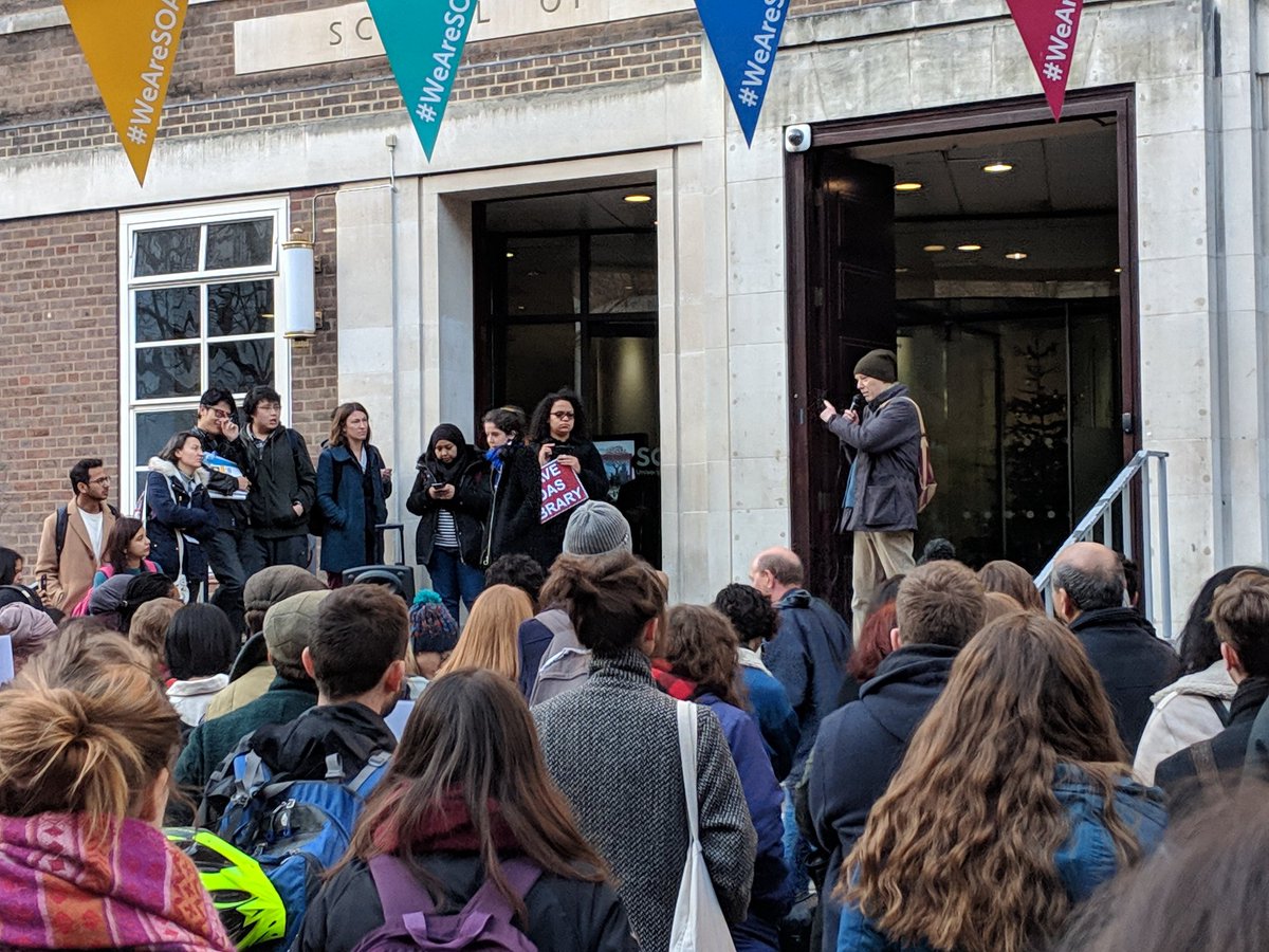 alentop's tweet image. Protest to save #SaveSOASLibrary yesterday. We've heard from the speakers that there is more than enough money for new managers, but we're in deficit when it comes to funding the library services and paying enough teaching staff... #neoliberalrestructuring