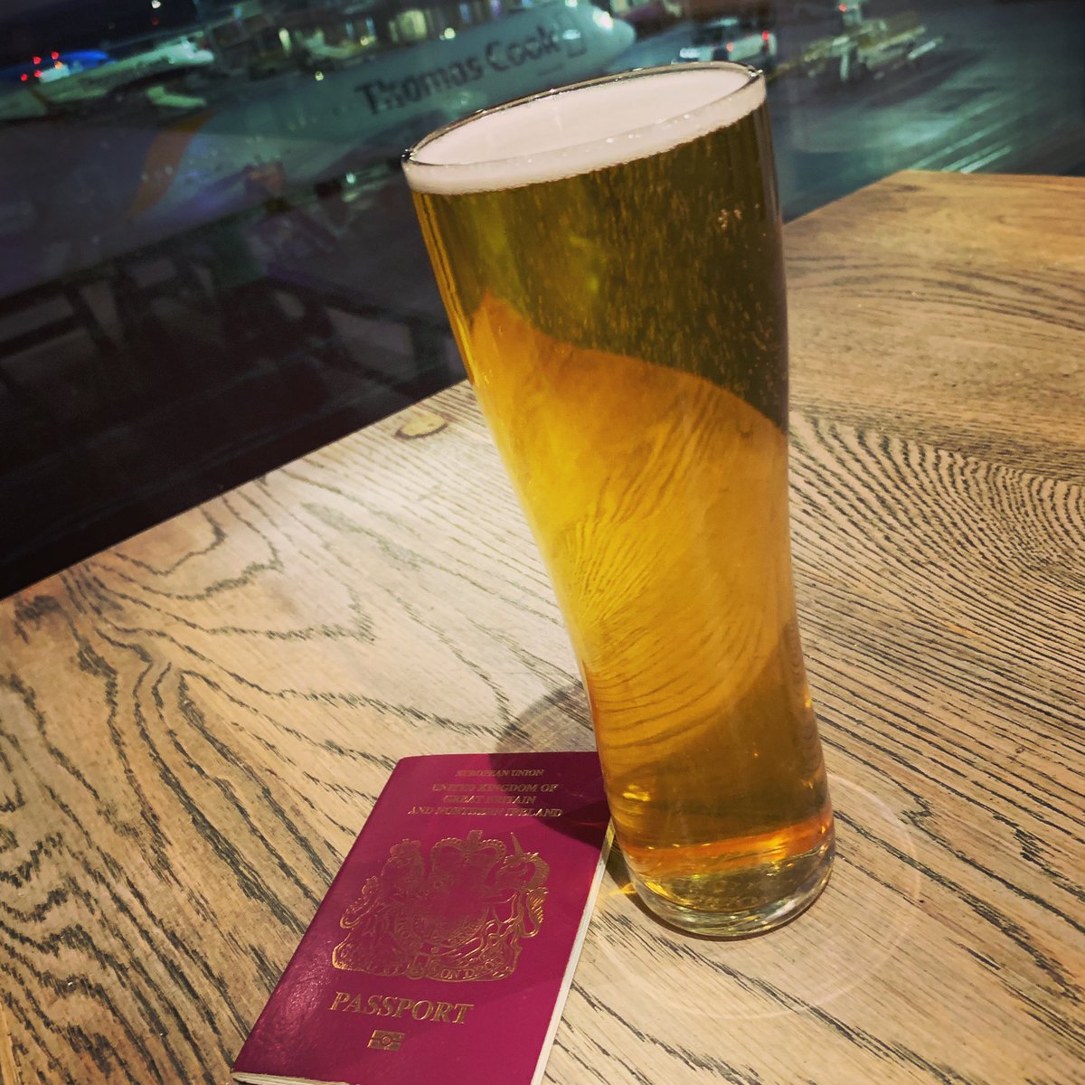 Andy_H52's tweet photo. To Budapest! #ChelseaAway #VidiFC ⚽️🏆🛩 @ChelseaFC https://t.co/JMcwLeX39D