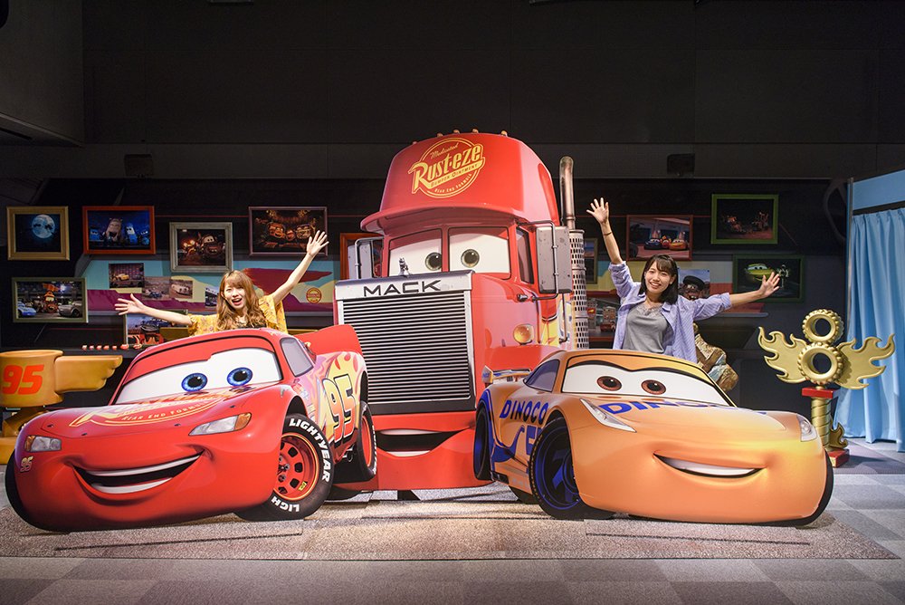 disneyjp's tweet photo. 【今度は福岡で開催！】
12月19日(水)から #ピクサーザフレンドシップ が福岡にやってくる！

ディズニー／ピクサー長編映画の世界観の中で写真を撮って楽しめるイベント📸「#キングダムハーツⅢ」でのピクサー作品の登場を記念して、関連グッズも販売！
お見逃しなく✨https://t.co/AGGnEirPty https://t.co/i5MIg22hgO