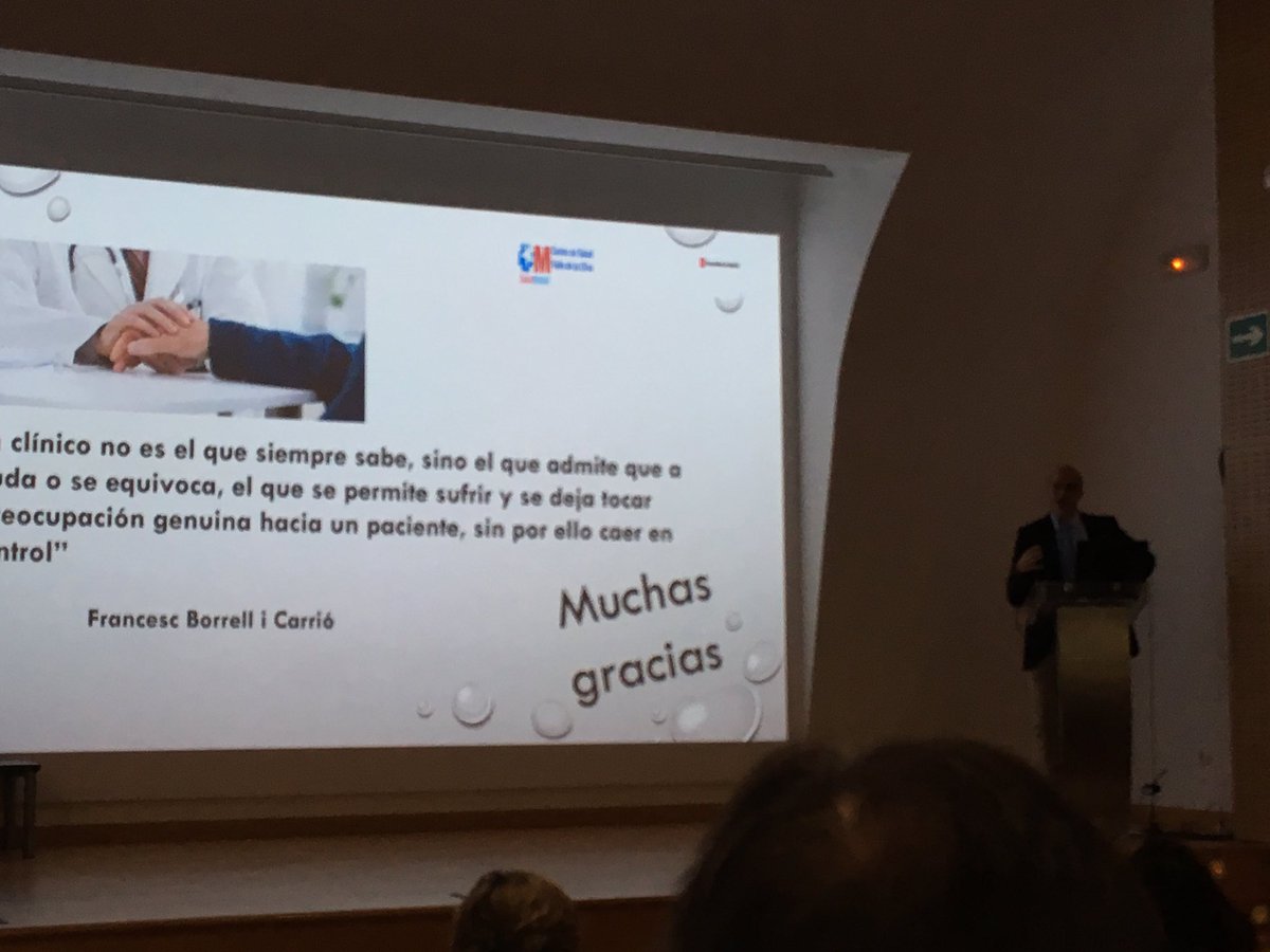ReumaPdeHierro's tweet photo. Hoy en la sesión general del hospital el Dr Blanco, director del CS Valle de la Oliva y profesor de la UFV, nos ha ilustrado sobre la empatía en la formación y práctica médica https://t.co/wnbV78mW89
