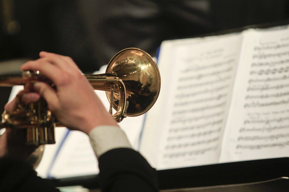 Aicinām komponistus un aranžētājus uz radošu sadarbību-piedāvāt oriģinālskaņdarbus, tautas mūzikas aranžējumus,latviešu komponistu skaņdarbu aranžējumus, apdares un pārlikumus Latvijas pūtēju orķestru un koklētāju ansambļu repertuāra bagātināšanai.
Vairāk- bit.ly/2SGl6TJ