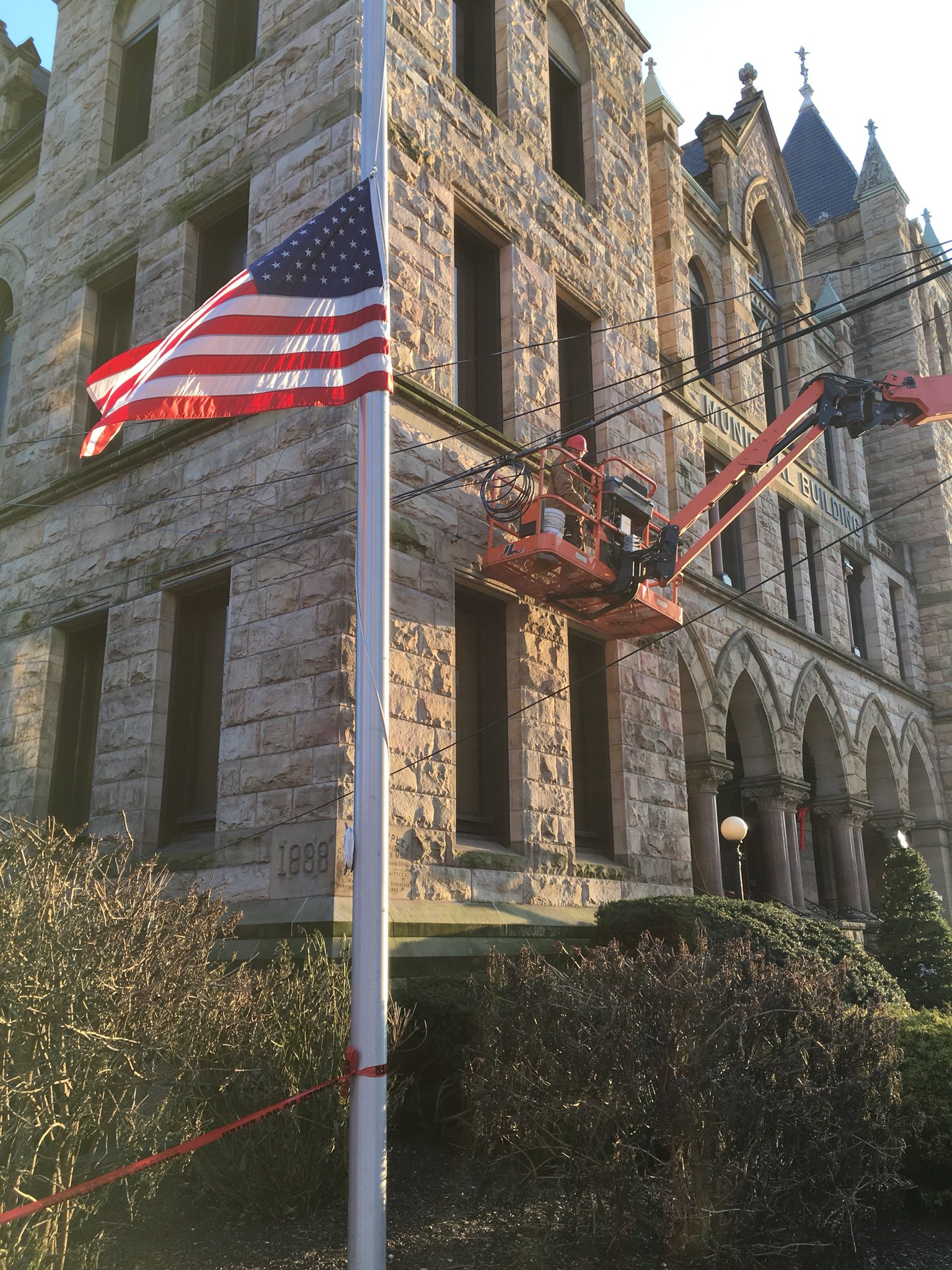 Jim Lockwood on Twitter "Same scene, same spot, only seconds apart, no