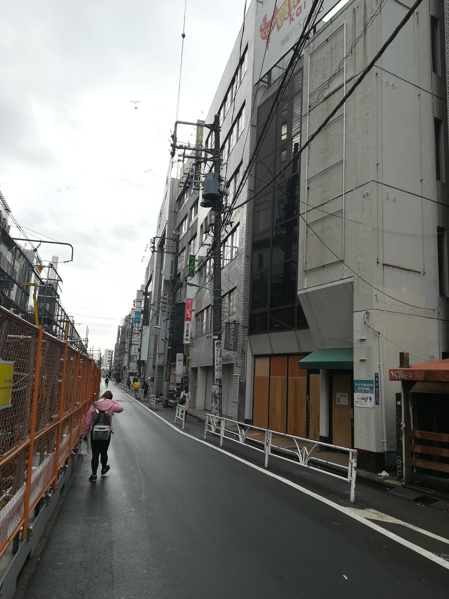 cafeuha's tweet photo. 渋谷区桜丘町。再開発のために廃墟みたいになっている。
もうすぐ封鎖されると思うので、廃墟好きは今のうちに散策しましょう。 https://t.co/A2ipexrD8i