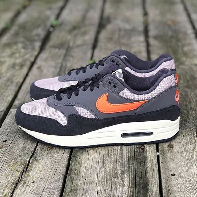 nike air max wild mango