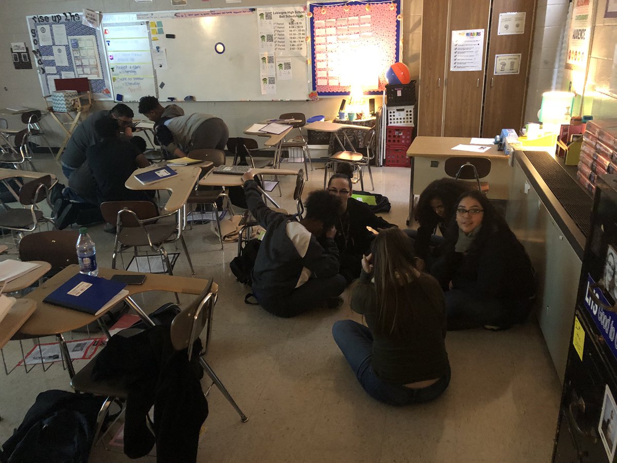 LhsCars's tweet photo. After doing a close read over the significant of Dreidel during Hanukkah, my students used what they learned to play! You have to read to win 🙌 @LHSintheNews #makeingitrelevant #contentreading #onpurpose #closereadwithpurpose https://t.co/AgYOxhifsG