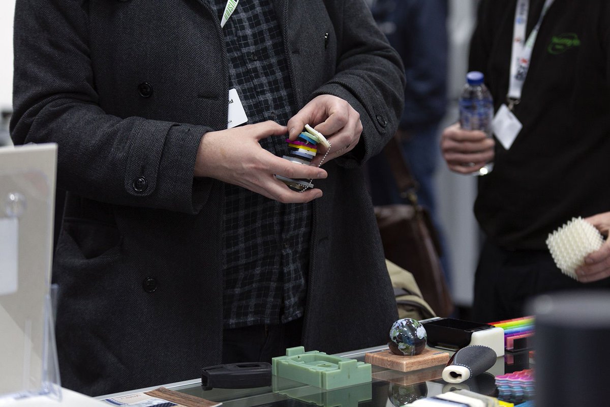 CarfulanGroup's tweet photo. 140 visitors from across the UK - here's how #MPN18 proved a real pre-Christmas cracker for our #manufacturing technology companies... https://t.co/io2LF0wcMp #UKmfg https://t.co/jDdOijhRaE