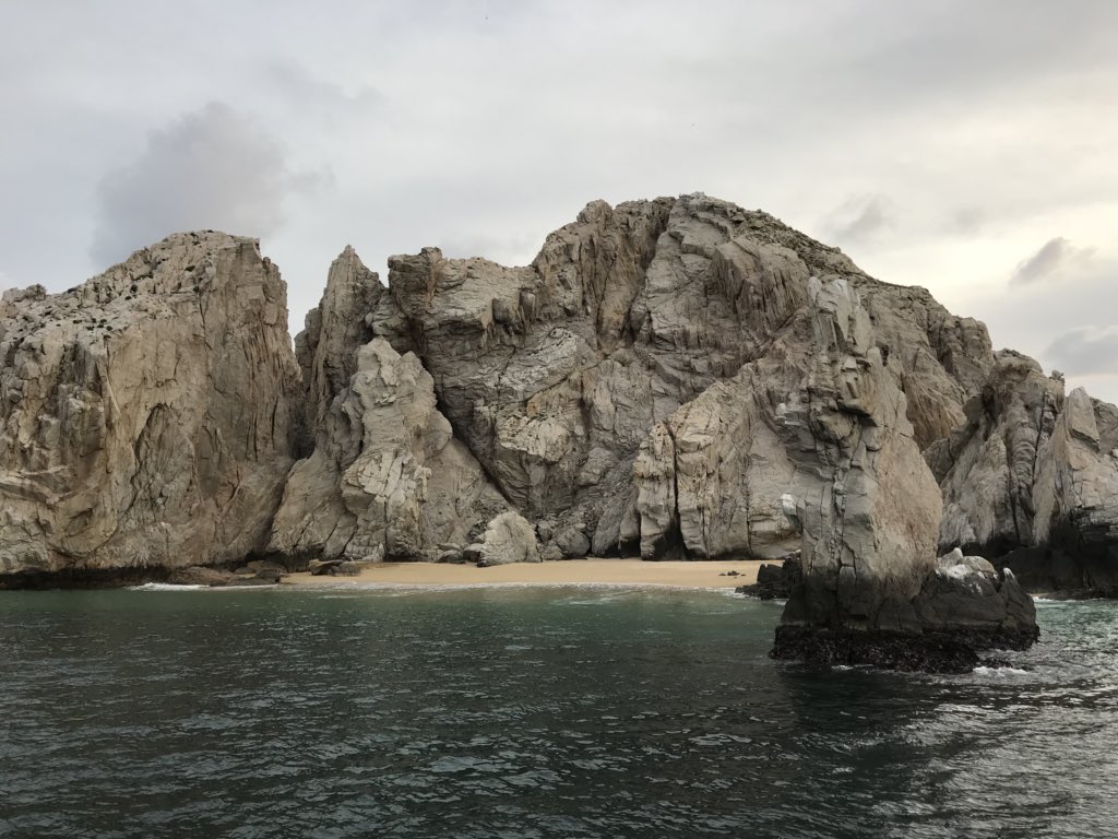 MeaganWristen's tweet image. Sunset cruise with @caboadventures #caboadventures #GnomadsTakeOverCabo Ad