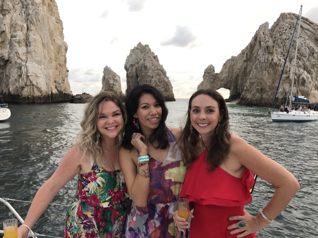 MeaganWristen's tweet image. Sunset cruise with @caboadventures #caboadventures #GnomadsTakeOverCabo Ad