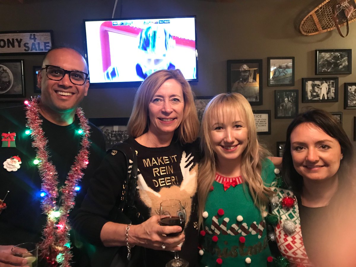 pat_dejong's tweet photo. Great night kicking off BC Yukon Conference #proudtoworkatBMO  ⁦@bmobonner⁩ https://t.co/AXT66jWKDM
