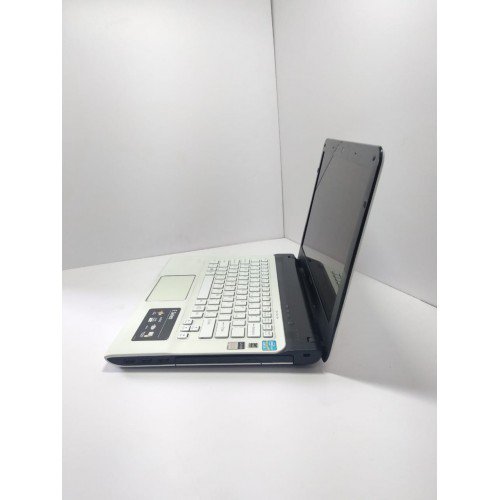 lapshopindia's tweet photo. A new product in the use laptop series!
Sony Vaio SVE141J11W
Don't forget to pay us a visit on :
https://t.co/ddTRNviVlA
#customersatisfaction #connect #follow #usedlaptops #greatprice #warranty #brands #lapshop #lapshop_in @hp @lenovo @dell @acer @apple @amazon @flipkart https://t.co/4y3XhNSRrC