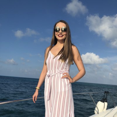 karlaafv's tweet photo. #NuevaFotoDePerfil https://t.co/exjQNc6YuA