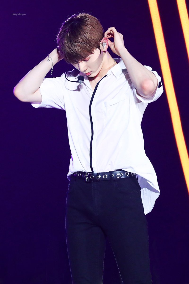 daisy_MinHyun's tweet photo. #황민현 #민현
   ╭┈┈┈┈╯ ╰┈┈┈╮

 ╰┳┳╯    ╰┳┳╯
 💧              💧

 💧              💧
     ╰┈┈╯
 💧  ╭━━━━━╮  💧
           ┈┈┈┈
 💧              💧

 💧              💧

 💧              💧

 💧        💧 https://t.co/FkYCzgLukS