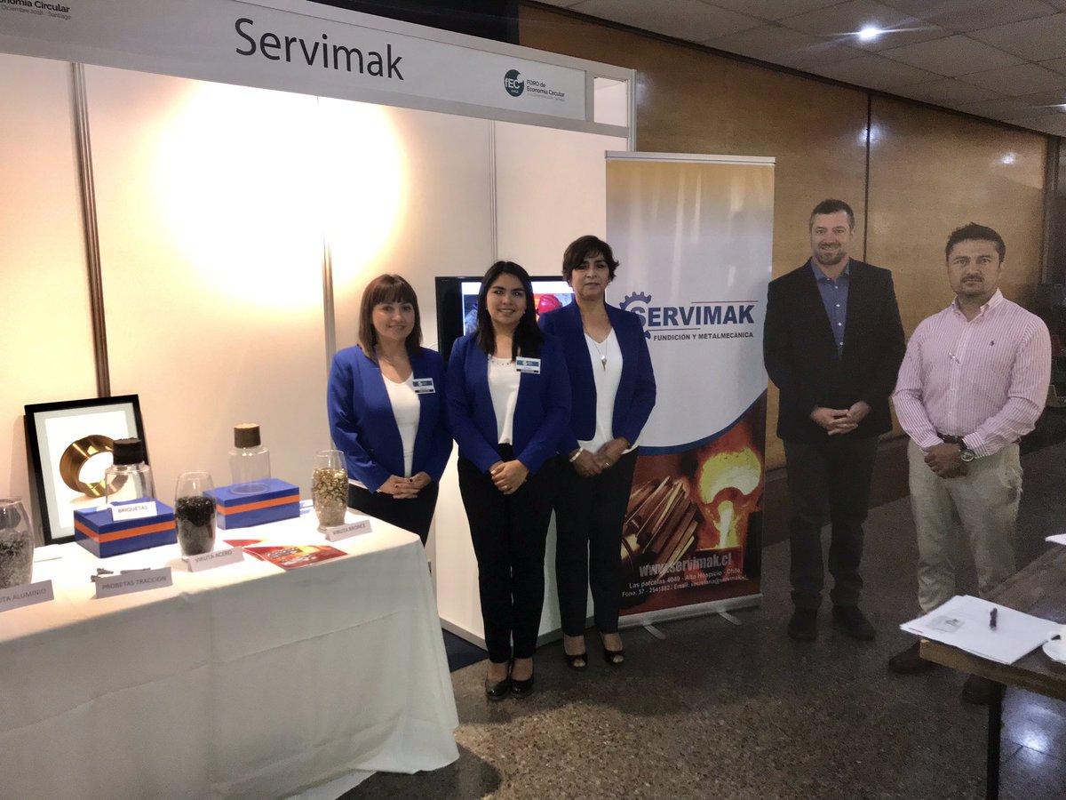 Servimak_Iqq's tweet photo. Segunda Jornada @fEClatam con la visita del VPE @Corfo @sebastiansichel a la Exposicion de nuestro Proyecto de Reciclaje de Virutas, representando a la Region Tarapaca #economiacircular #Tarapaca #iquique #Altohospicio #Mujerlider https://t.co/WqZxgXNeuW