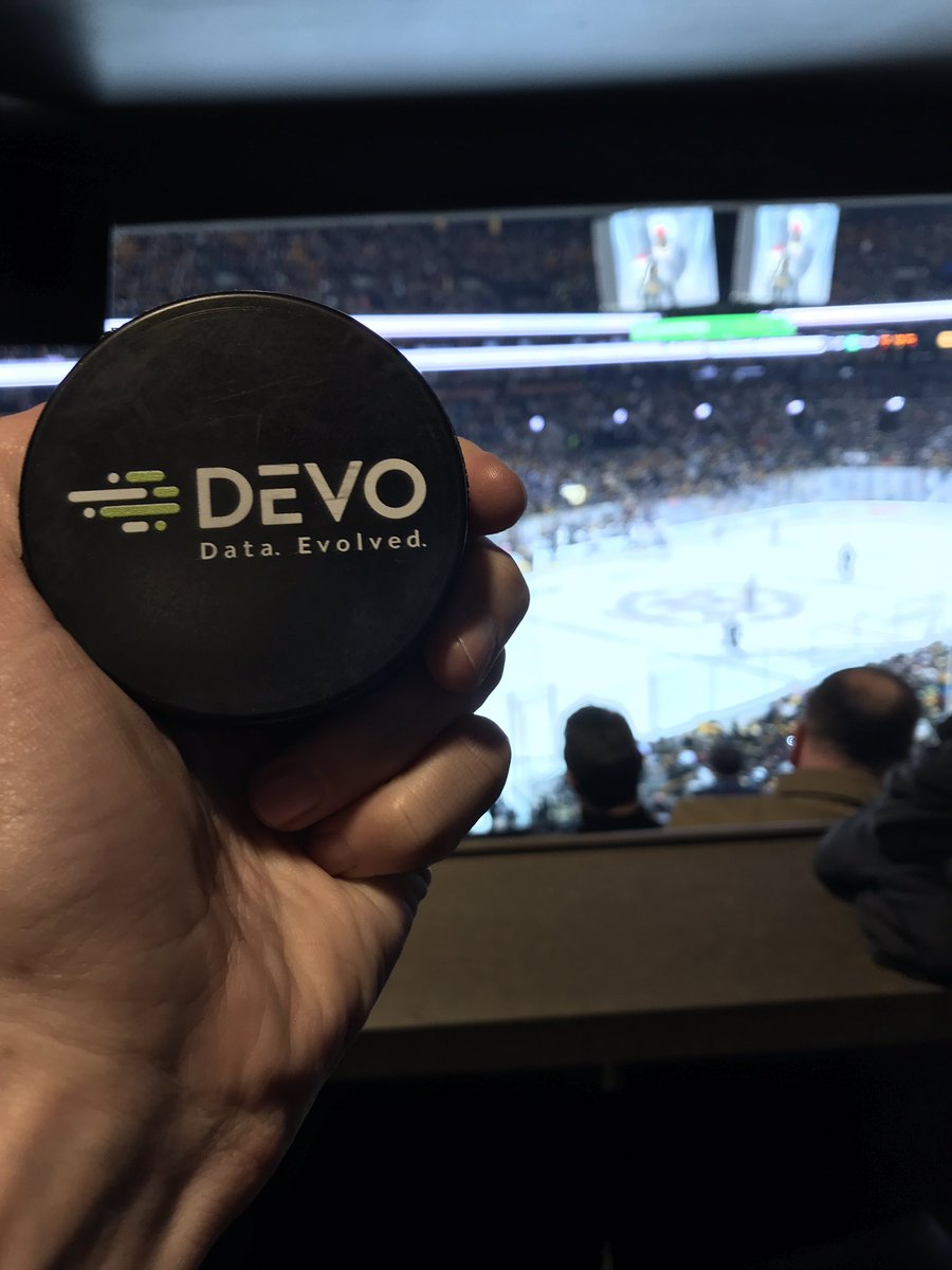 Drop the puck, not your data! Great night with @devo_Inc at the Bruins game. Always a pleasure meeting with local tech execs. #dataoperations #machinedata