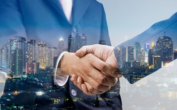 businessline's tweet image. #MahindraElectric , #SmartE join hands to deploy electric 3-wheelers bit.ly/2RNKln8