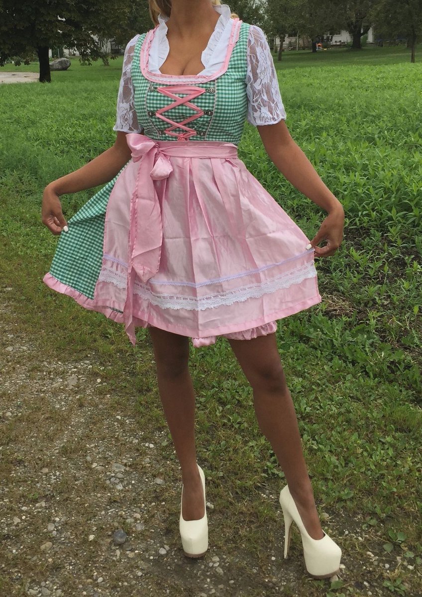 TrachtenmodeNL's tweet photo. https://t.co/UnVTT8q861
nieuwe dirndls toegevoegd.

#Winterswijk #Aalten #Doetinchem #Varsseveld #Albergen #Lichtenvoorde #Groenlo #Oktoberfest #Oktoberfeest #Bierfest #dirndl #carnaval https://t.co/kjrWooEUTu