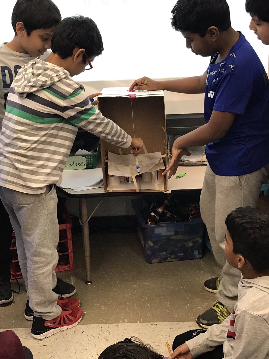 Presenting our seismographs! #JMI_Edison