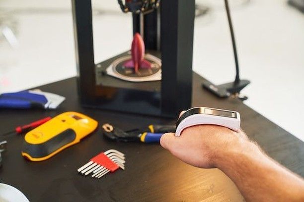 TheTactigon's tweet image. What do you think about #3Dprinter control through #gesture and #augmentedrelity? It would be real #revolutionaryexperience, wouldn&apos;t? Learn more on buff.ly/2TV7Ko9 visit us @CES #CES2019 #augmentedhumanity #Arduino #DIY