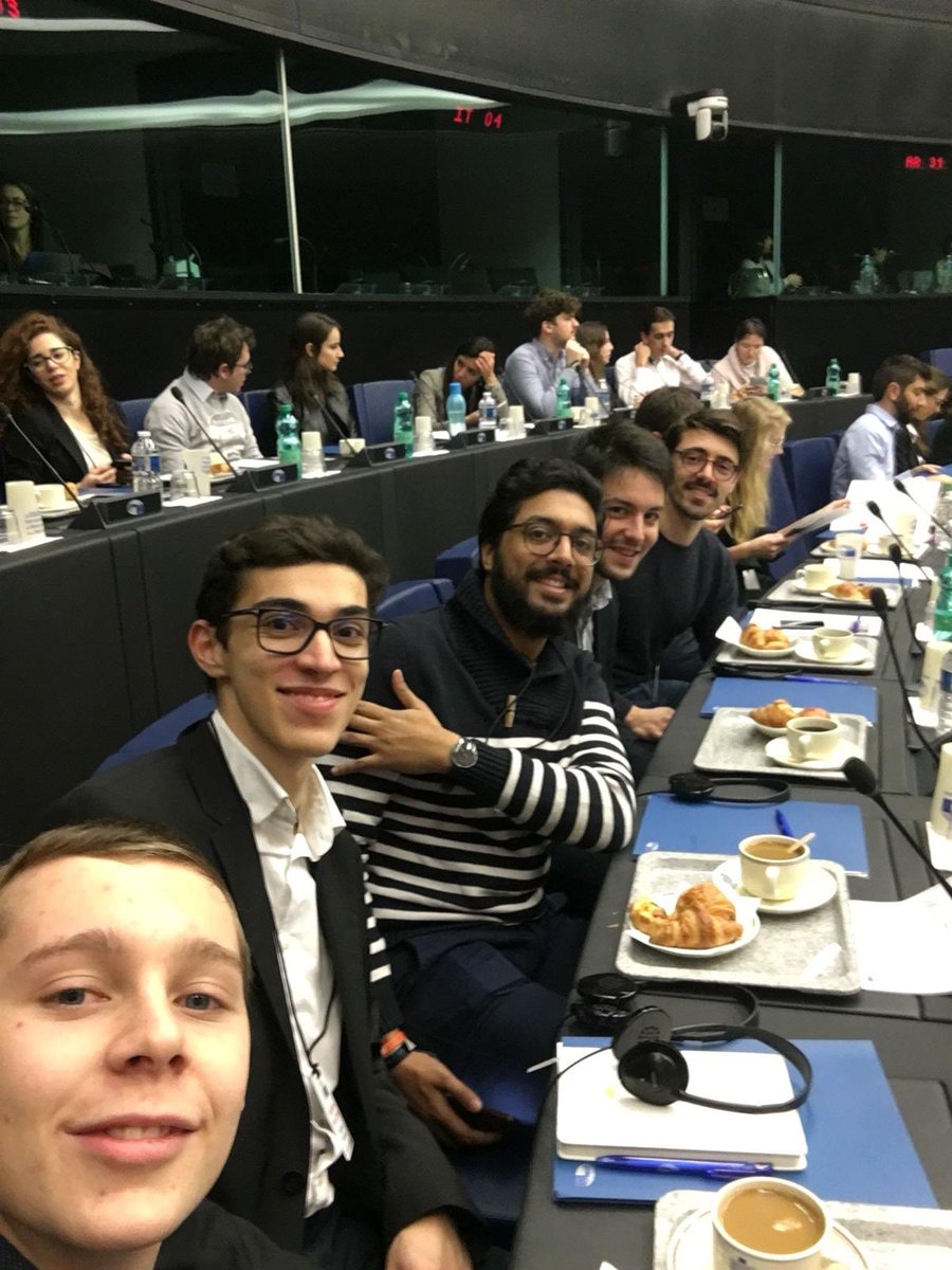 BFadile's tweet photo. Un riche programme ce matin pour la remise du prix Sakharov pour les droits humains #AcademieNE #Visit_ep #SakharovPrize2018 #OlegSentsov https://t.co/bpTt6K2X9G