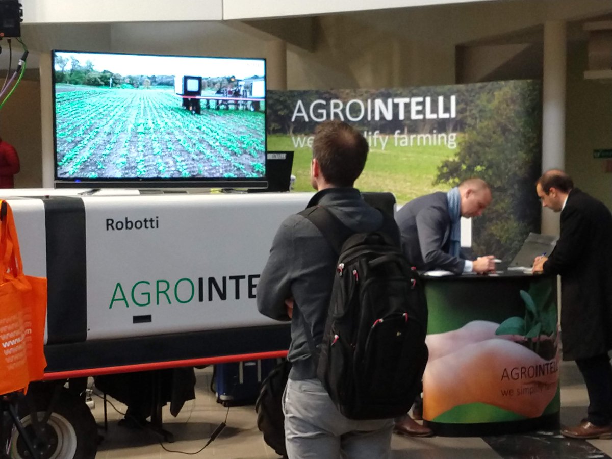 AgroIntelli's tweet image. #FIRA18 day 2 👍.