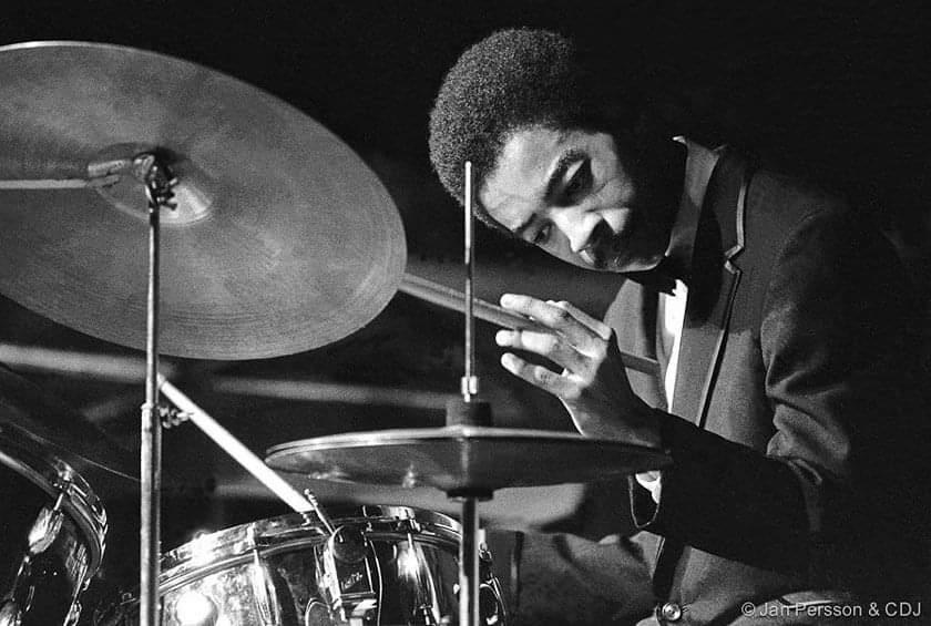 Anthony Tillmon Tony Williams
Birth 1945.12.12 1997.2.23
Happy Birthday
  