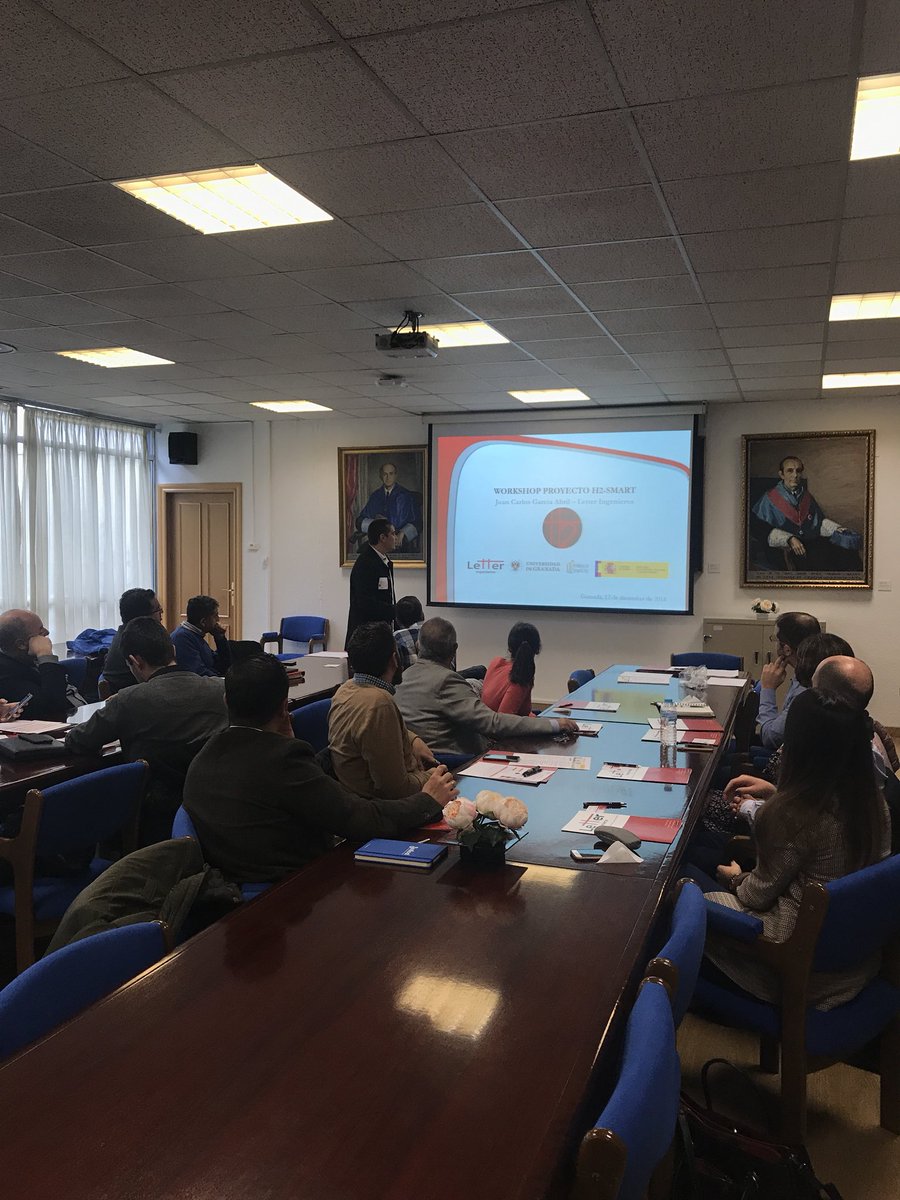 LETTER_INGENIER's tweet photo. Continúa nuestro experto @jcgarciabril comentando nuestro proyecto @H2Smart y el motivo de reunir #empresas #entidadespublicas #ayuntamientos en el primer #workshop #H2Smart https://t.co/kCU0fDE38k