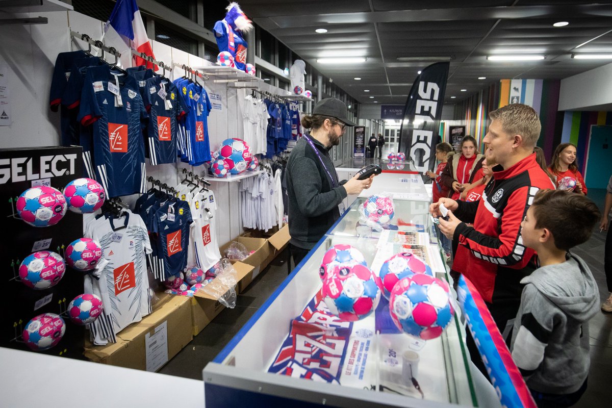 euro 2018 merchandise