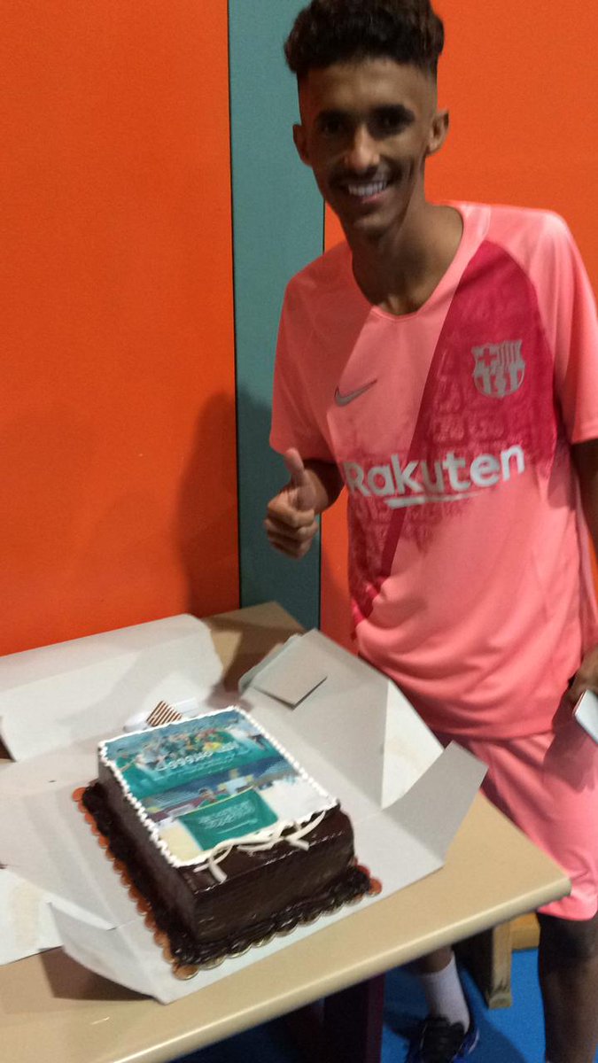 أقام مدرب ولاعبي نادي العرض لكرة قدم الصالات بتكريم زميلهم الكابتن / فهد الرديني بعد رجوعة من المنتخب السعودي لكرة قدم الصالات وتأهل المنتخب إلى التصفيات الآسيوية