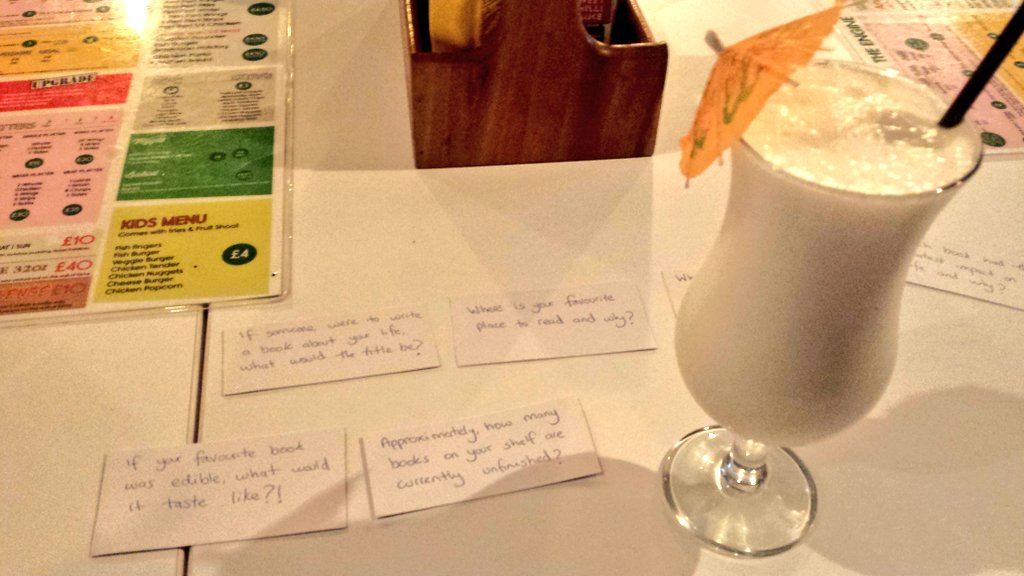 Great to facilitate a meeting between <a href="/Dar_Aminah/">Dar Aminah</a> #BookClub <a href="/catrineval/">catrineval</a> to discuss #TheChangingRoom <a href="/AsYouChange/">AsYouChangeSoDoI</a> exhibition <a href="/departureluton/">Departure Lounge Gallery</a>. Followed by dinner @TheEngineLuton 🍔🍹