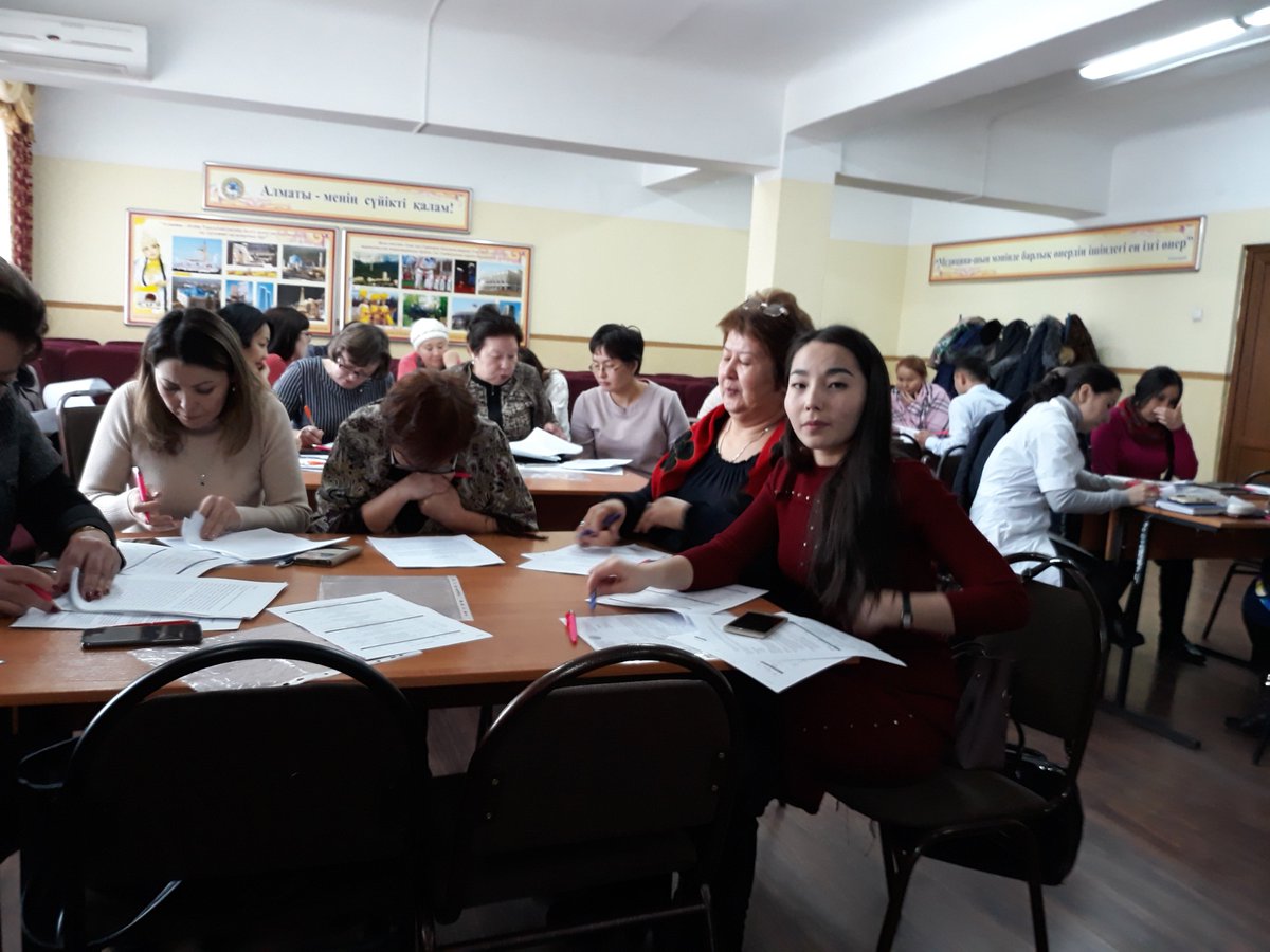 KFEIGConsortium's tweet photo. @KFEIGConsortium #SHIPproject Master Class #Almaty. @KivinenEveliina @LAMKfi @MerjaMerasto @JAMK_fi experts for improvement of professional environment for nurses implementing 1st national nursing clinical guideline trainers training @HAMK_UAS @MinzdravRK  @WorldBankECA https://t.co/DmDrjiOks2