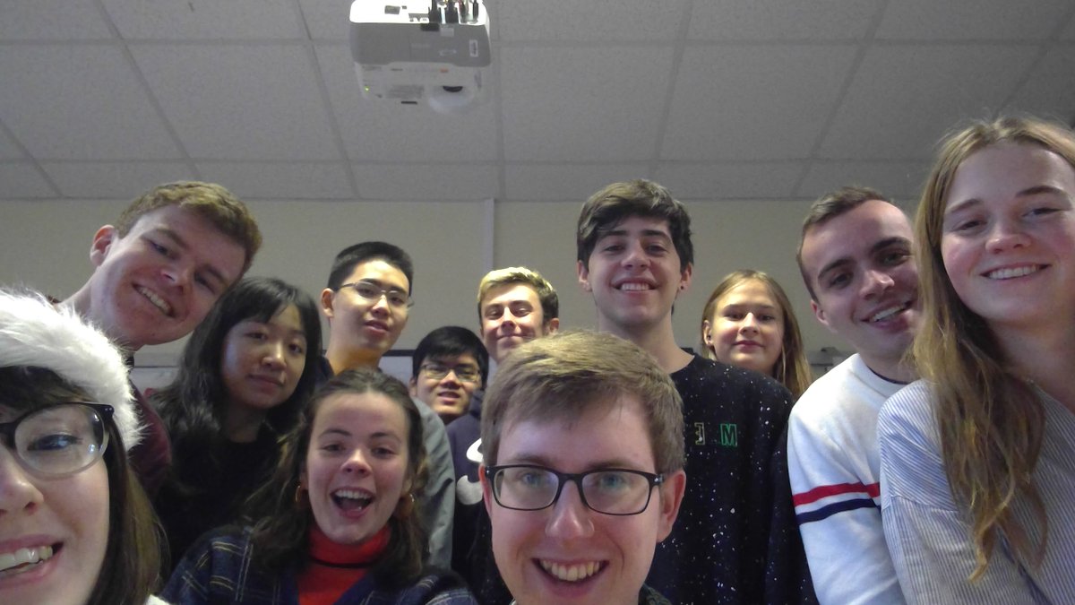 Interview helper selfie!  Today we're interviewing for #Engineering, #HistoryandPolitics, #Maths, #English, #PBS and #NaturalSciences! #GoingtoCambridge #selfie #toomanyhashtags