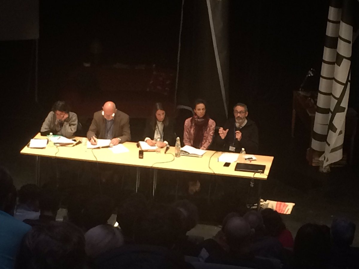 Colloque #policult2018
Synthèse de la matinée par Yves Jeanneret. Lieux, non lieux, normes, politique et action culturelle...