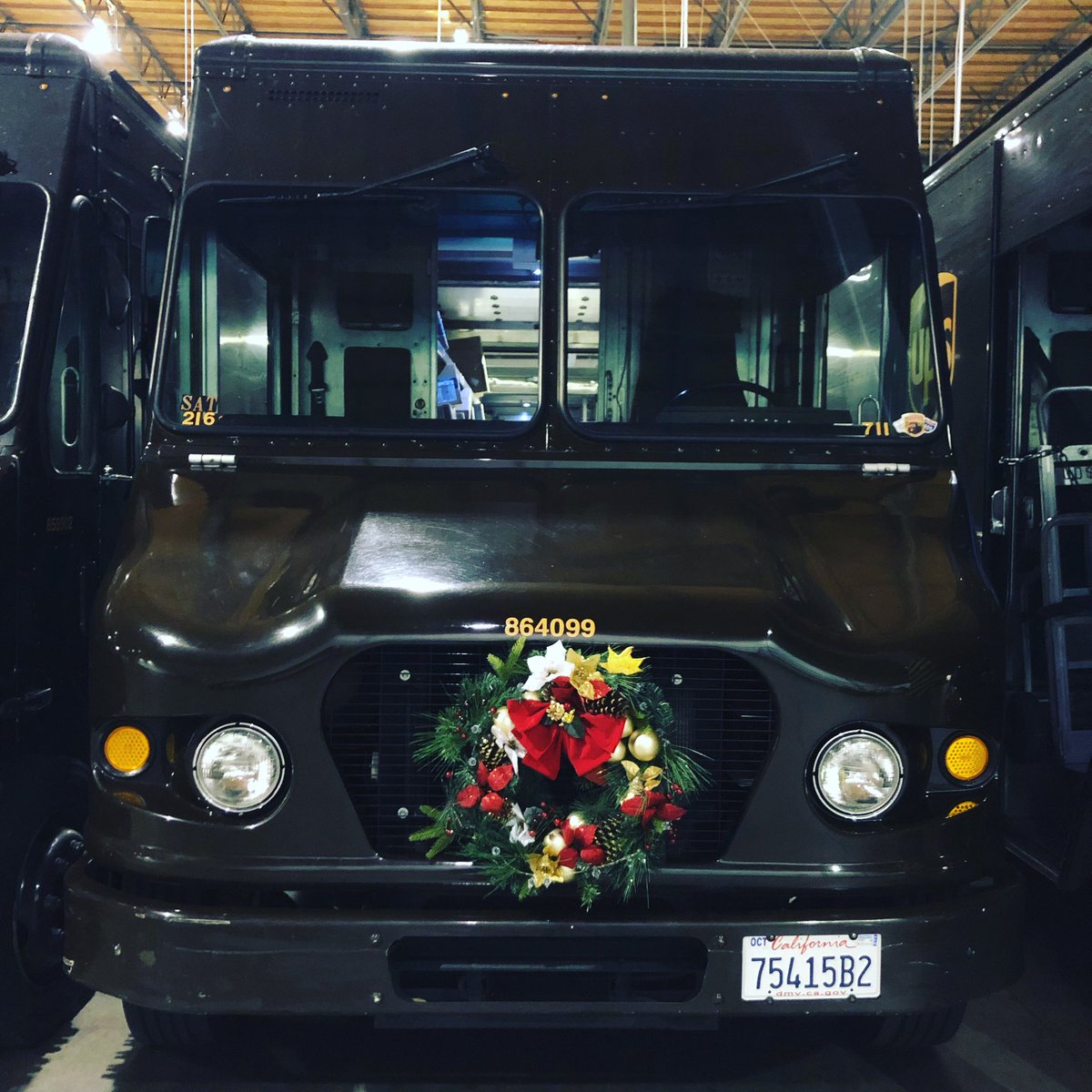 UPSsafety1st's tweet photo. Tis the season! #SafetyFirst https://t.co/NbgB1HCrEB