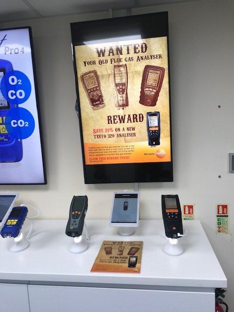 TestoLimited's tweet photo. Testo UK is offering you the chance to save 20% on a new testo 320 flue gas analyser when you trade in your old analyser! These great display's can be found at @pooleinstrument and our Authorised Service Partners - you can also demo our flue gas analysers at these locations https://t.co/X2iO5u9sCm