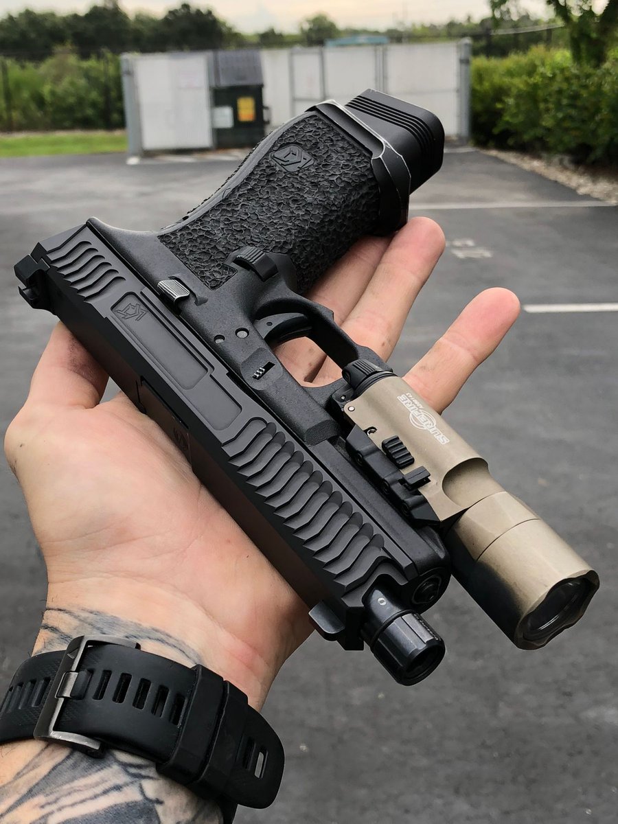 AZWS's tweet photo. Looking for that special gift for your #gunloving significant other? Our friends over at @TacticalLoki have gift coins that can be redeemed for some amazing #Glock & #smithandwesson #MP slide work and other products. Check them out!
https://t.co/KxGHbeEI8i
#ChristmasIdeas RT https://t.co/MIC4nKMYsS