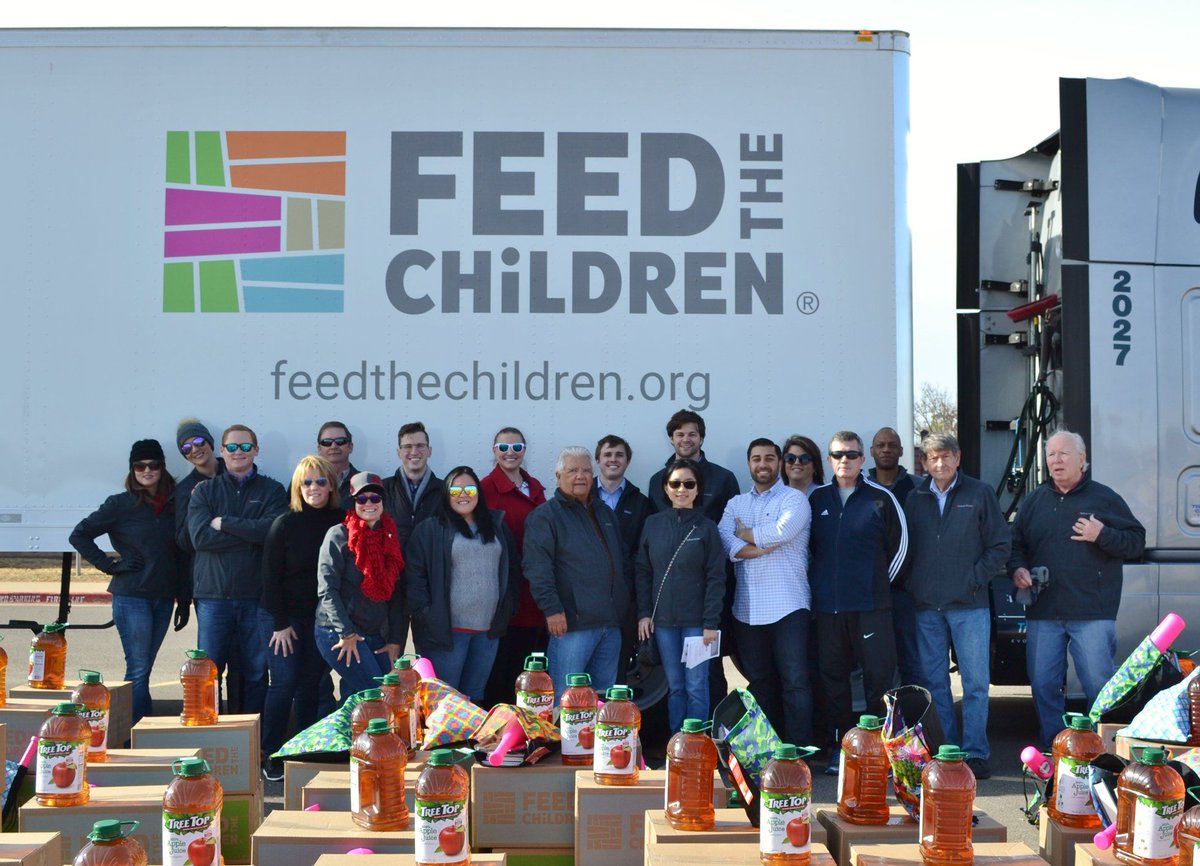 NAI Sullivan Group gave back to the community with the help of Feed the Children helping over 459 families in the OKC metro. #givingback #teamwork #nohungerholidays #NAISullivanGroup
