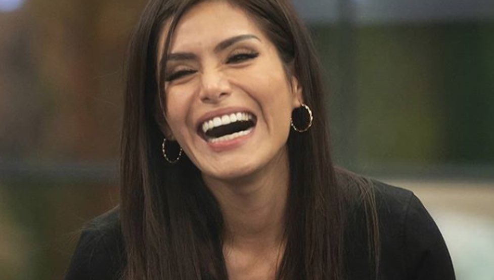 MiriamSaavdra's tweet image. Buenas tardes #Saavedristas ¿Cómo lleváis la semana? ¿Quién creéis que se va mañana? NUESTRA PRINCESA INCA ¡No! Por eso seguimos votando 
📲GANAR MIRIAM AL 27510 #miriamganadora #finalghvip