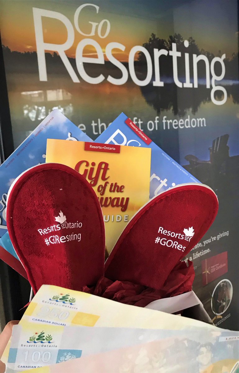 OntarioJamie's tweet image. Give the gift of the getaway with @ResortsOntario gift certificates!🎁They can be used at over 100 Resorts across Ontario! Best of all? You can buy them at most @OntarioTravel centres! Stop by and visit us to check those last items off your Christmas shopping list! 🎀#GoResorting