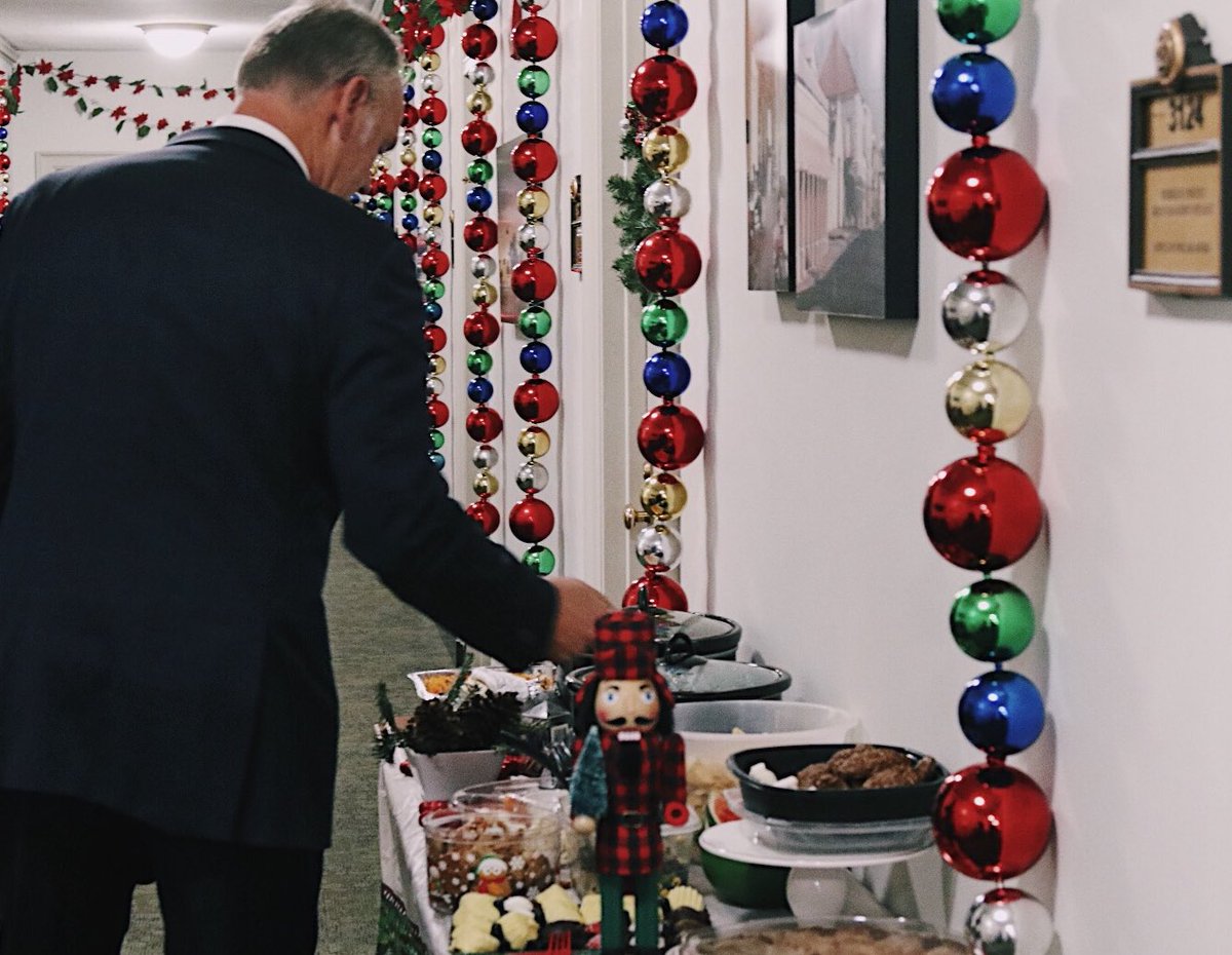 I get the sense that some of the teams are trying to tip the scales of the holiday decorating contest. 🎄