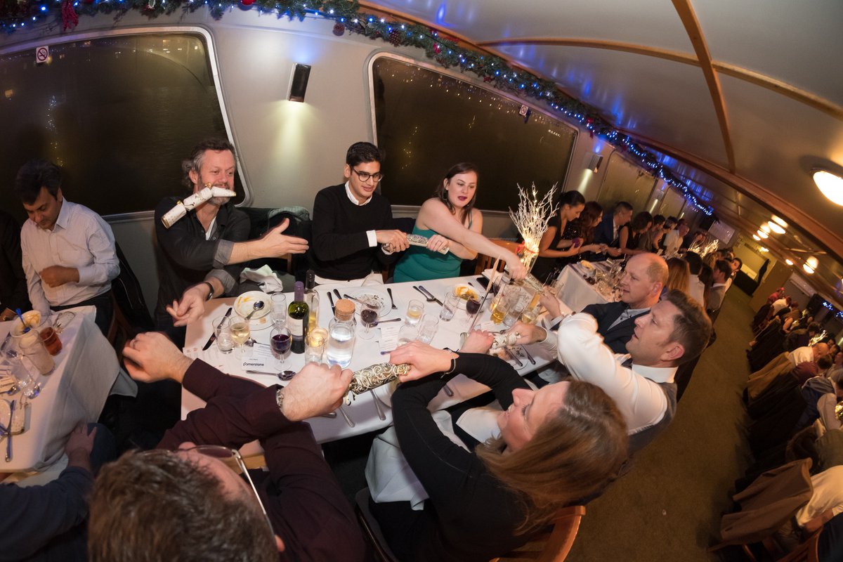 AliciaRoy__'s tweet image. Is it the most wonderful time of the year in the office? #CSODblog @CSODEMEA cornerstoneondemand.co.uk/blog/performan…