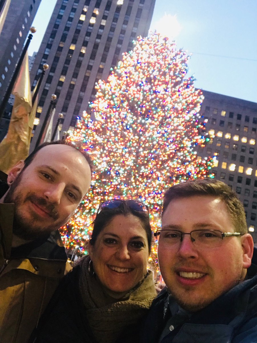Good morning from the #RockefellerCenter Christmas Tree! 🗽🎄

We’re gearing up to begin day one of our two-day  #ISTECertNY workshop at <a href="/MicrosoftNY/">Microsoft New York</a>.

#ISTECert #ISTE #NYC #TimesSquare