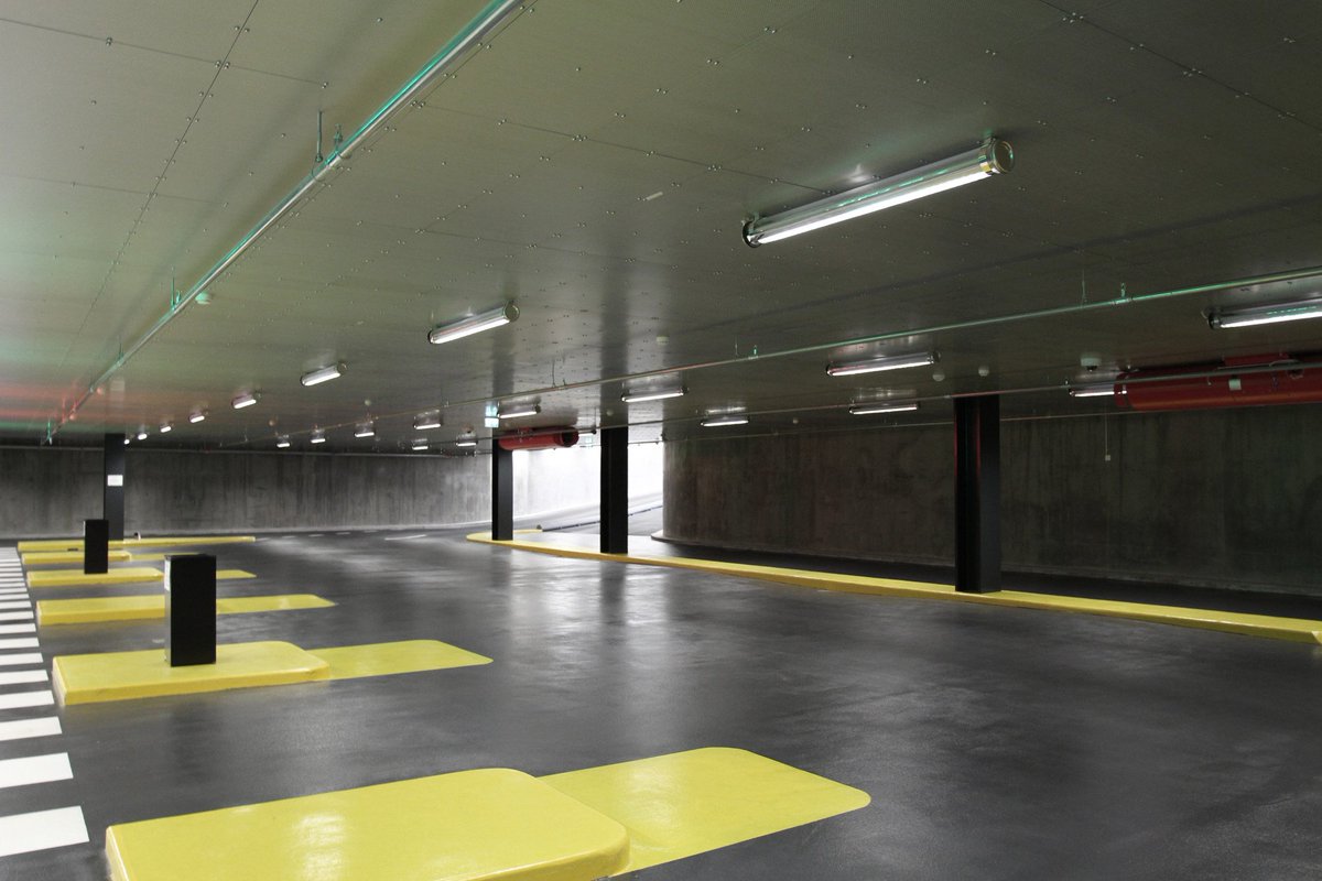 OMA chose Sammode to light up the carpark of BLOX, the ultra-modern office, living and leisure building the agency has designed in Copenhagen.

sammode.com 

©MollerRothe #architecture #luminaire