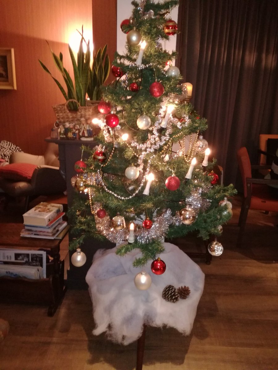 ZwanCarine's tweet photo. Bruggenhoek@wzuveluwe kerstsfeer. https://t.co/048tjRvJJw