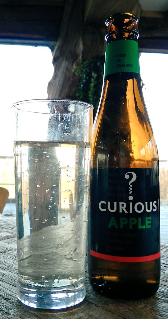 Having a <a href="/CuriousBrewery/">Curious Brewery</a> Curious Apple at <a href="/Kingdom_pen/">K I N G D O M</a>...